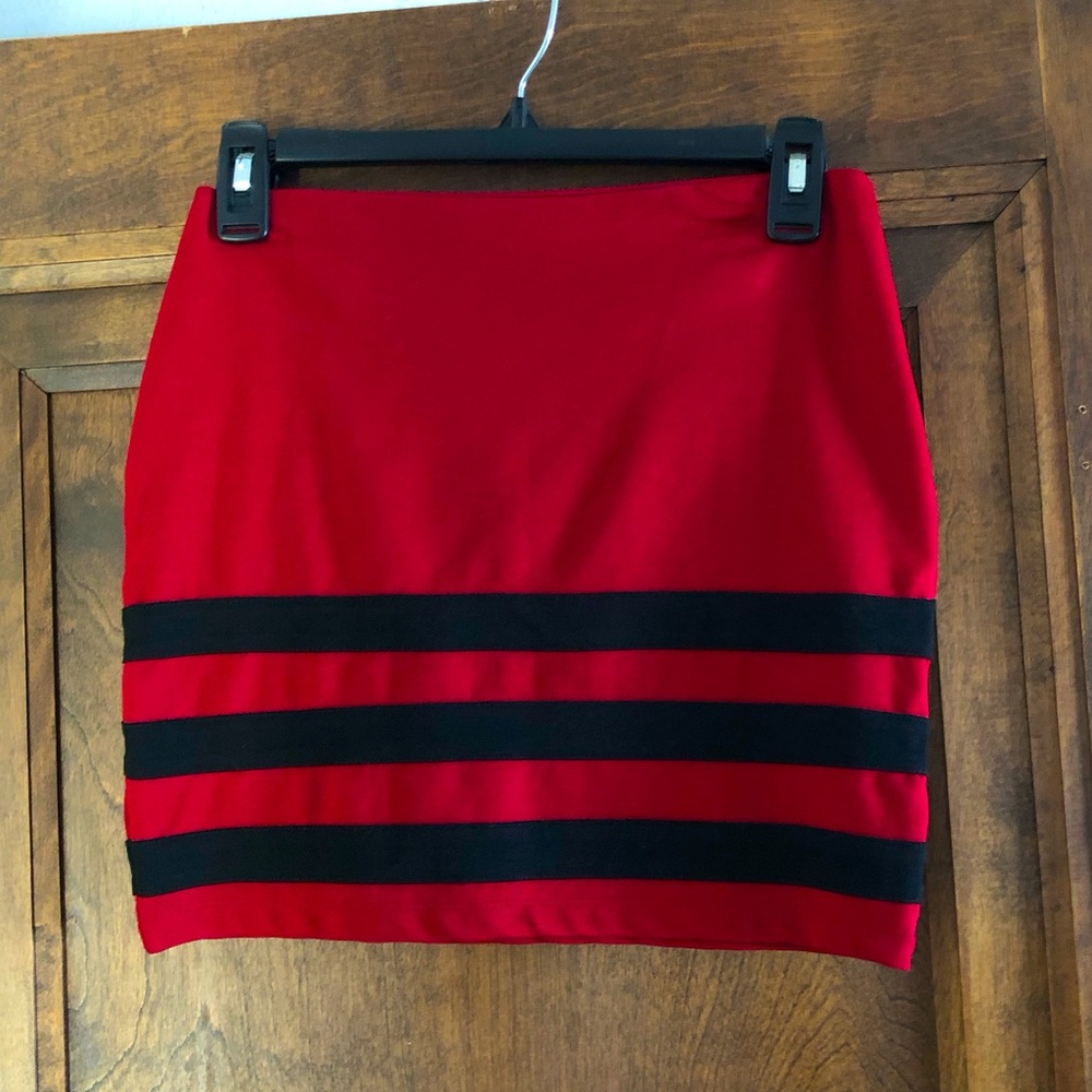 Basic house pencil skirt
